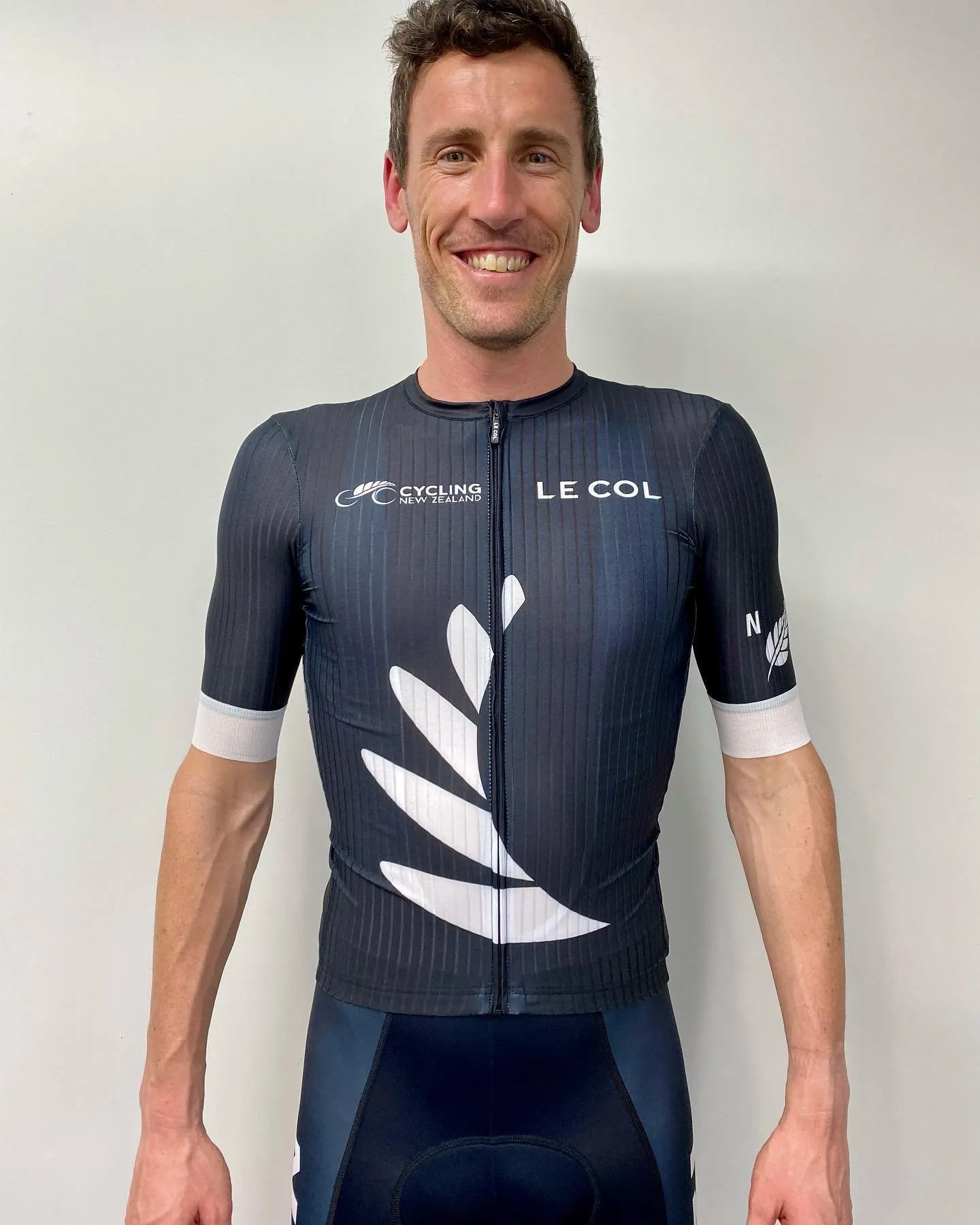 Mark Bowstead wearing a Cycling New Zealand jersey, representing the country at the World Zwift Championships.